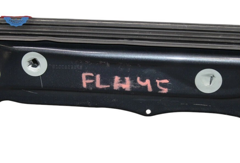 Load image into Gallery viewer, 12-18 Mercedes W218 CLS550 CLS400 CLS63 Front Left Driver Side Door Shell OEM