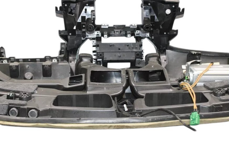 Load image into Gallery viewer, 14-17 Maserati Quattroporte M156 Dashboard Dash Board Panel Trim Assembly OEM