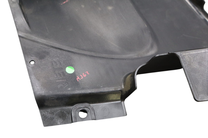 Load image into Gallery viewer, 03-13 Maserati Quattroporte M139 Right Side Engine Motor Cover 069636400 Oem