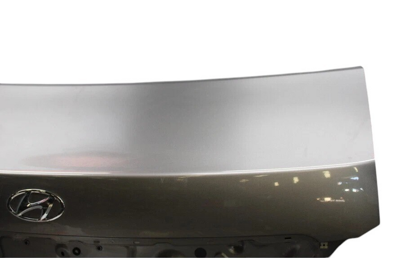 Load image into Gallery viewer, 11-16 Hyundai Equus SIG Rear Trunk Lid Tailgate Cover Panel Assembly Silver Oem