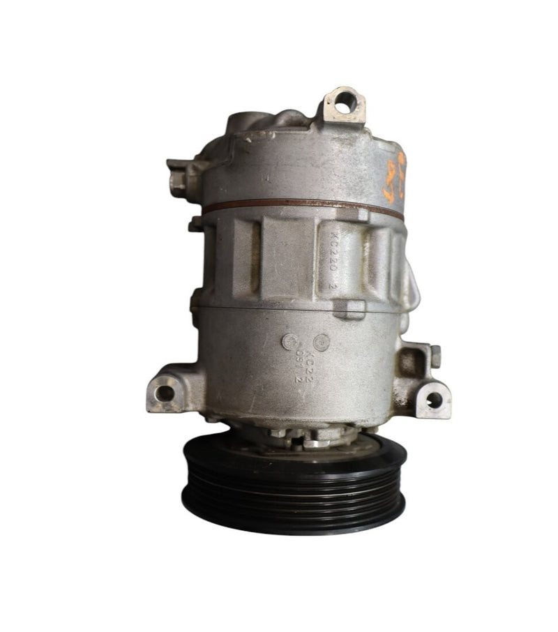 Load image into Gallery viewer, 17-19 Alfa Romeo Giulia 2.0L A/c Ac Air Conditioning Compressor & Clutch Oem