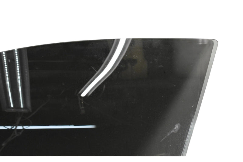 Load image into Gallery viewer, 09-16 Audi A4 Front Left Driver Side Door Window Glass 43R001605 OEM