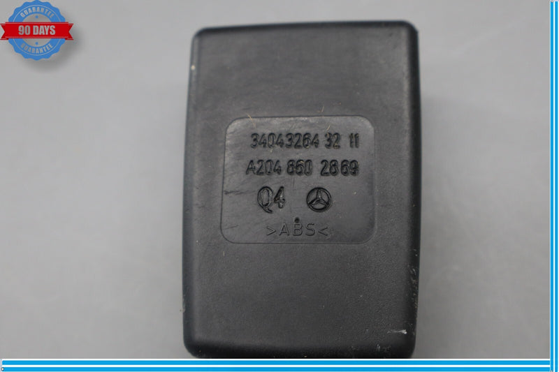 Load image into Gallery viewer, 08-15 Mercedes C300 C350 C63 AMG Front Right Side Seatbelt Seat Belt Buckle Oem