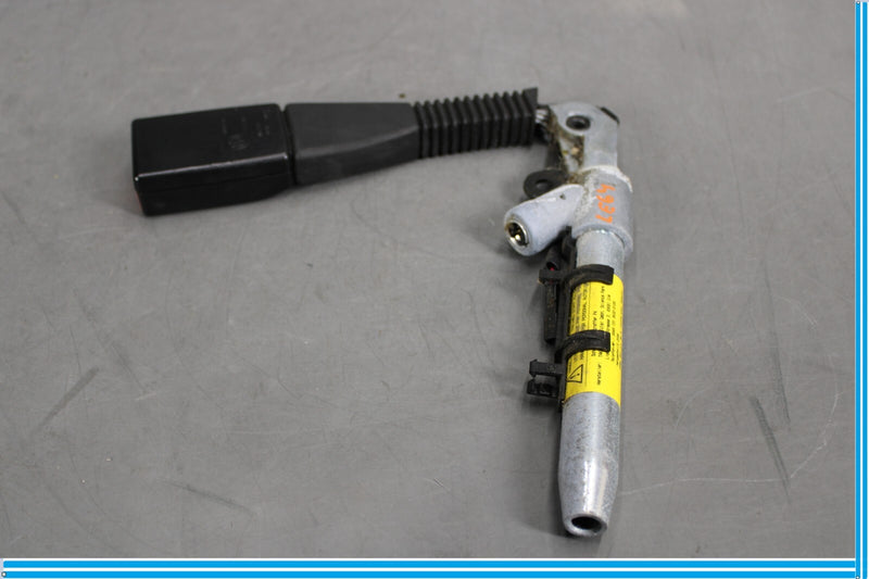 Load image into Gallery viewer, 07-13 BMW X5 E70 Rear Left Driver Side Seatbelt Receiver 3055372 Oem