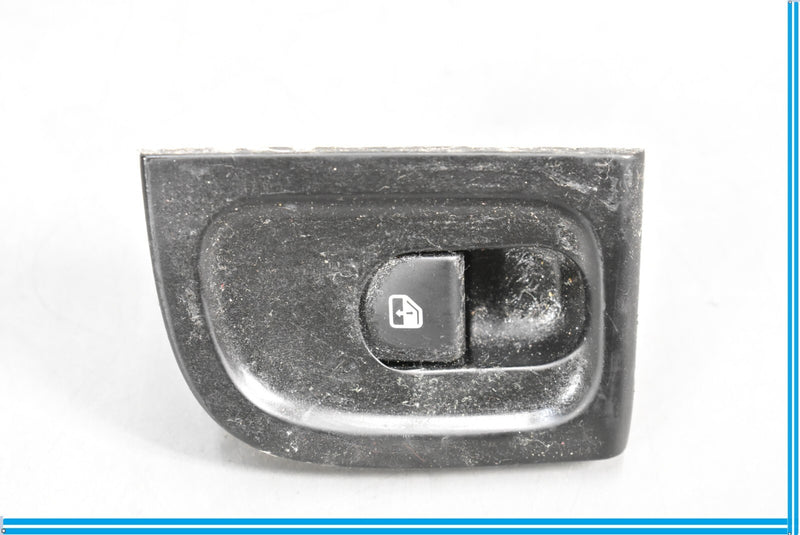 Load image into Gallery viewer, 03-12 Maserati Quattroporte M139 Rear Left Side Door Switch Button Oem