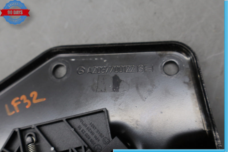 Load image into Gallery viewer, 03-09 Mercedes CLK320 CLK500 W209 Front Left Top Roof Lock Latch Cover Oem