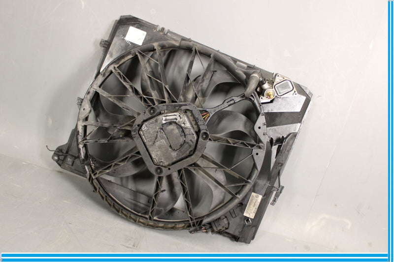 Load image into Gallery viewer, 07-13 BMW 335i 328i Engine Fan Assembly Oem