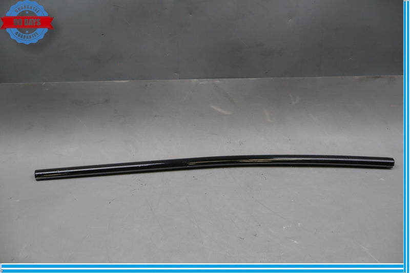 Load image into Gallery viewer, 14-20 Maserati Ghibli M157 Rear Right Passenger Side Door Window Molding Oem