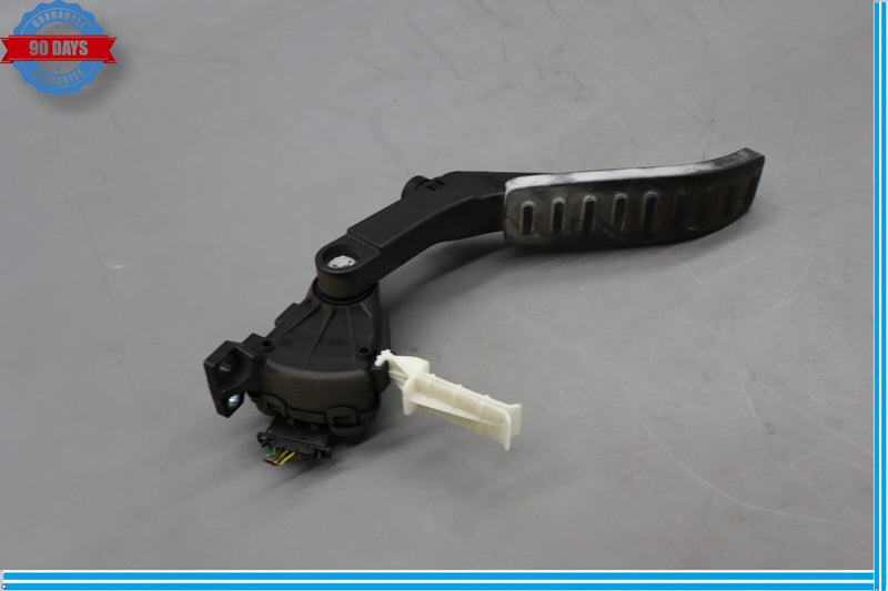 Load image into Gallery viewer, 11-18 Porsche Cayenne 958 Gas Pedal Accelerator Throttle Assembly Oem