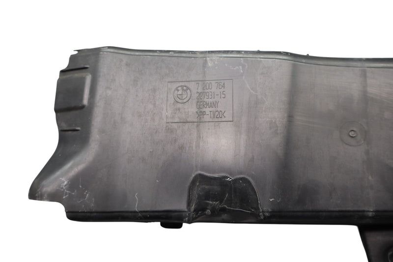 Load image into Gallery viewer, 10-17 BMW 535i 550i GT F07 Front Right Side Air Intake Duct 7200764 Oem *Damage*