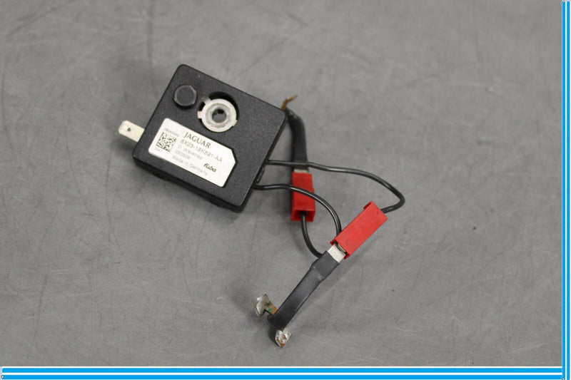 Load image into Gallery viewer, 09-15 Jaguar XF XFR AM/FM Radio Antenna Amplifier Module Unit Oem