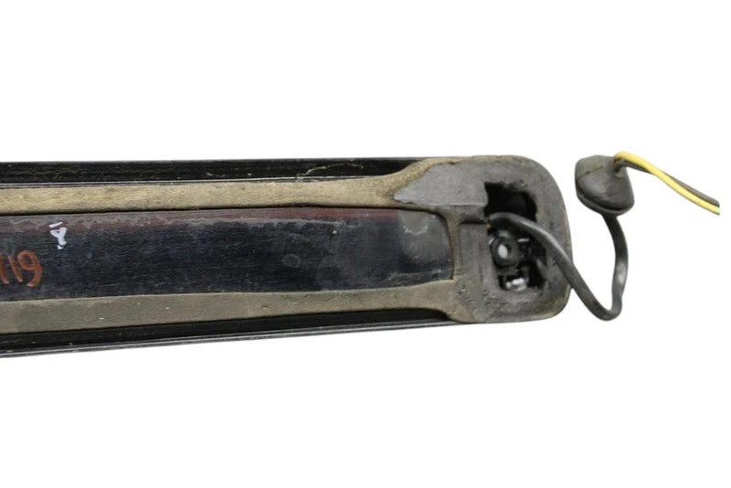 Load image into Gallery viewer, 03-09 Hummer H2 Rear High Mounted Third 3rd Brake Stop Light Lamp Oem