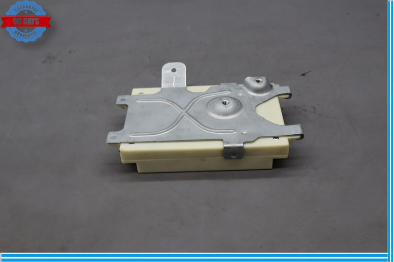 Load image into Gallery viewer, 10-17 Mercedes W204 C250 C350 Keyless Go Entry Control Module 1729007900 Oem