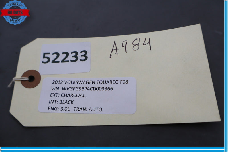 Load image into Gallery viewer, 11-14 Volkswagen VW Touareg Rear Right Passenger Side Interior Dome Light Oem