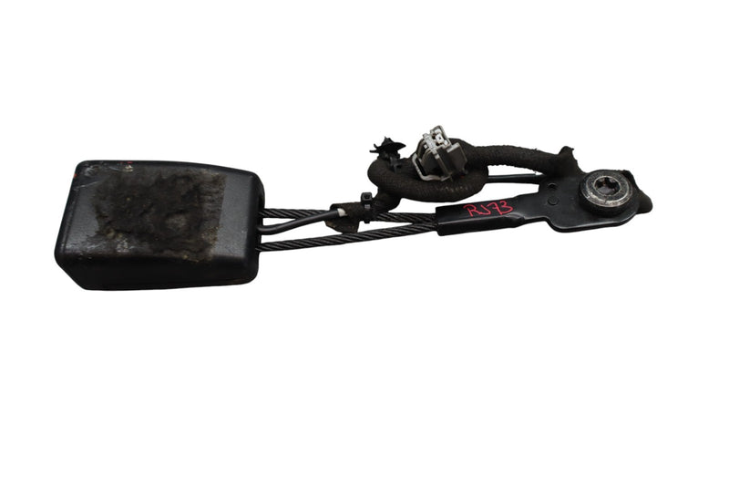 Load image into Gallery viewer, 14-22 Maserati Ghibli M157 Front Right Seatbelt Seat Belt Buckle 670016904 Oem