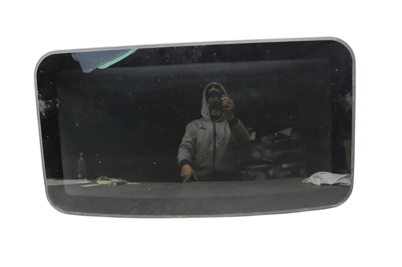Load image into Gallery viewer, 06-13 Mercedes X164 GL550 ML350 R350 Sunroof Sun Roof Glass 2517800021 Oem