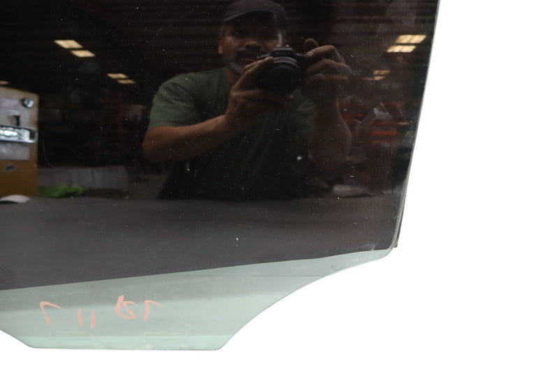 Load image into Gallery viewer, 17-23 Alfa Romeo Giulia Rear Left Driver Side Door Window Auto Glass Oem