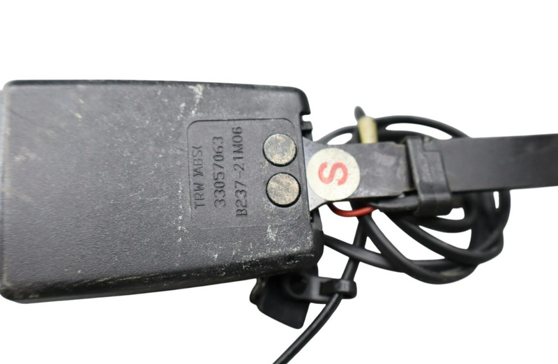 Load image into Gallery viewer, 03-13 Maserati Quattroporte M139 Front Left Side Seat Belt Buckle Black Oem