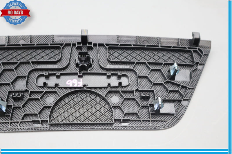 Load image into Gallery viewer, 12-14 Mercedes W204 C300 C350 C250 Dashboard Dash Board Speaker Cover Grill Oem