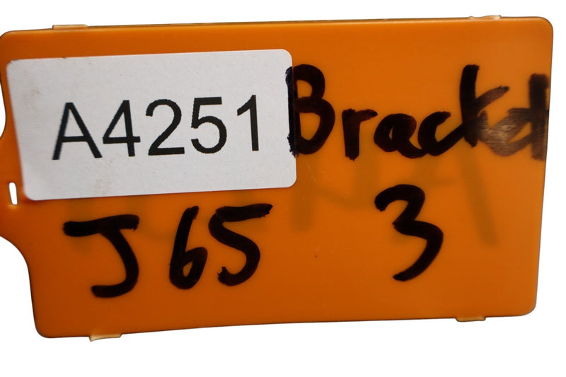 Load image into Gallery viewer, 16-20 Jaguar XF XE X260 Front Right Side Bumper Reinforcement Bar Bracket Oem