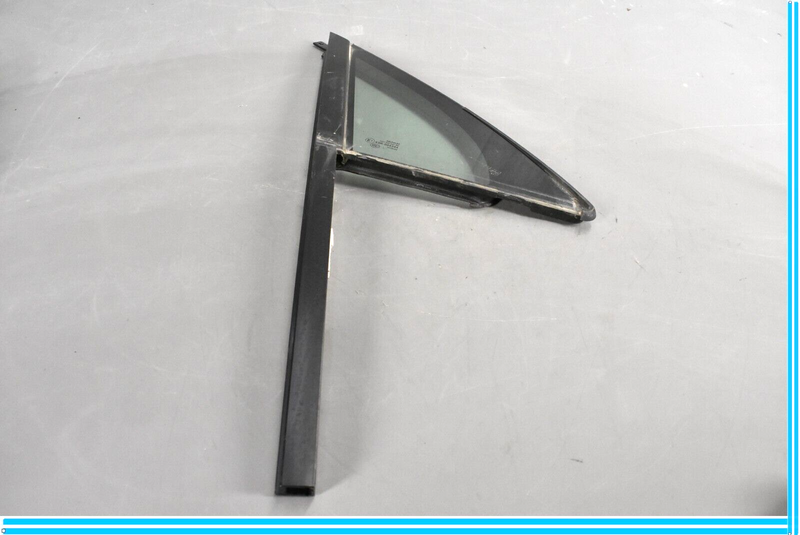 Load image into Gallery viewer, 11-18 Volkswagen VW Touareg Front Right Passenger Door Vent Window Glass Oem