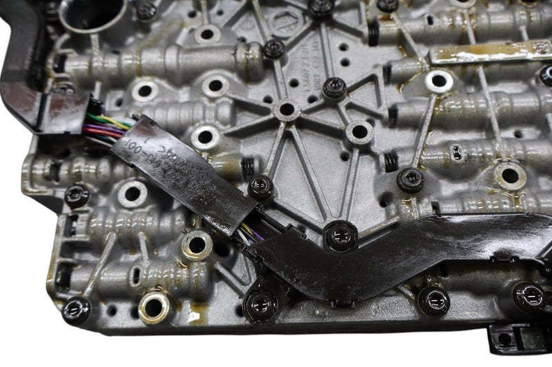 Load image into Gallery viewer, 11-14 BMW F04 750i xDrive50i E70 Transmission Valve Body Mechatronic Oem