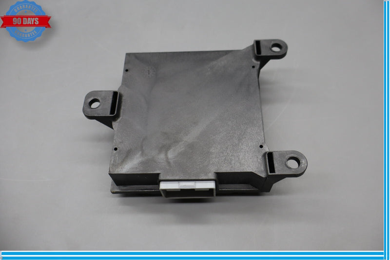 Load image into Gallery viewer, 14-15 Jaguar X250 XF F-Type Auxiliary Battery Converter Start / Stop Module Oem
