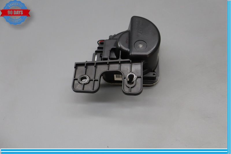 Load image into Gallery viewer, 15-20 Hyundai Genesis Front Right Passenger Side Lower Dash Panel Speaker Oem