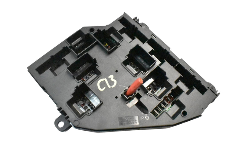 Load image into Gallery viewer, 10-15 BMW 528i 535i 550i 750i Rear Trunk Power Distribution Fuse 61149252813 Oem