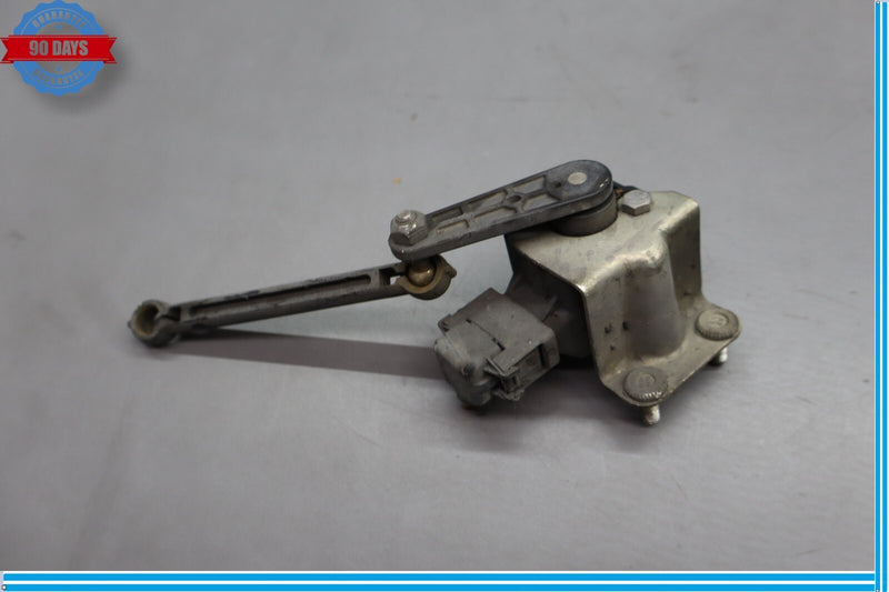 Load image into Gallery viewer, 07-12 Mercedes CLS550 Front Side Headlight Height Sensor A0105427717 Oem