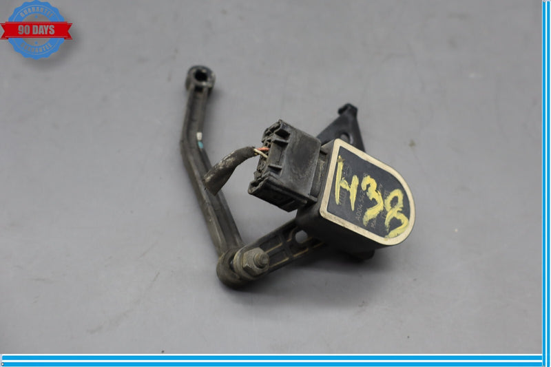 Load image into Gallery viewer, 12-21 Mercedes CLS550 GL450 Headlight Height Suspension Level Sensor Oem