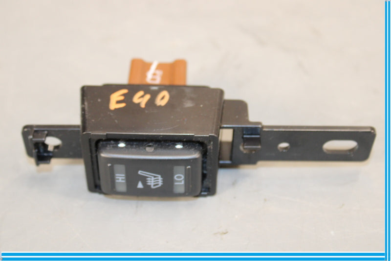 Load image into Gallery viewer, 11-17 Infiniti QX56 QX80 Left Side 2nd Row Center Console Seat Heat Switch Oem