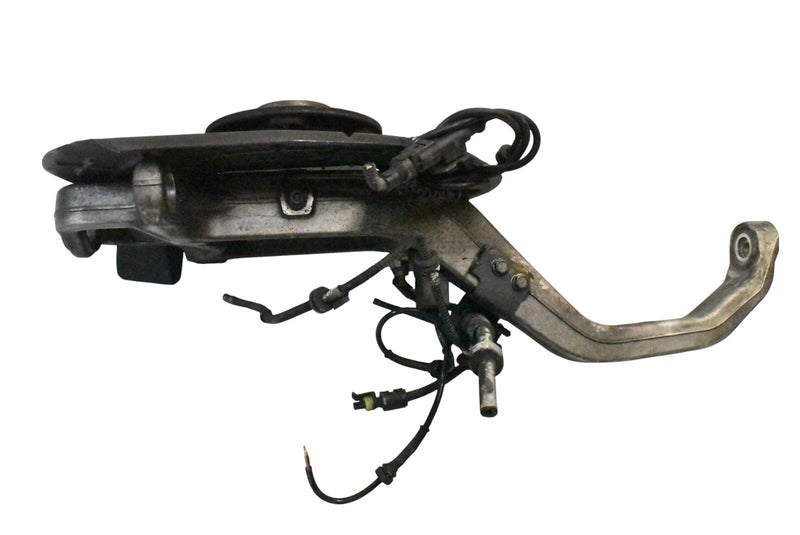 Load image into Gallery viewer, 14-21 Maserati Quattroporte SQ4 Ghibli Front Left Driver Spindle Knuckle Oem