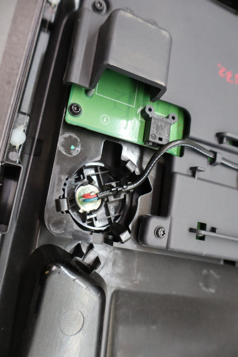 Load image into Gallery viewer, 14-17 Land Rover Range Rover Sport Roof Overhead Console Dome Light Lamp Oem