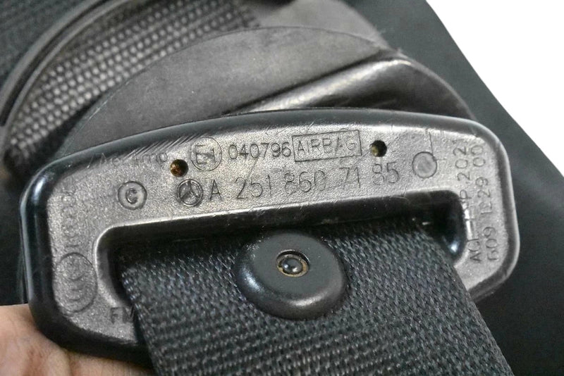 Load image into Gallery viewer, 06-08 Mercedes W251 R350 GL450 Front Left Side Seat Belt Seatbelt 2518607185 Oem