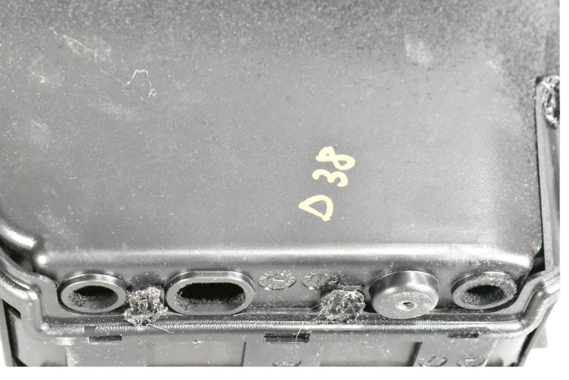 Load image into Gallery viewer, 03-13 Maserati Quattroporte S M139 Center Console Arm Rest Armrest Cover OEM