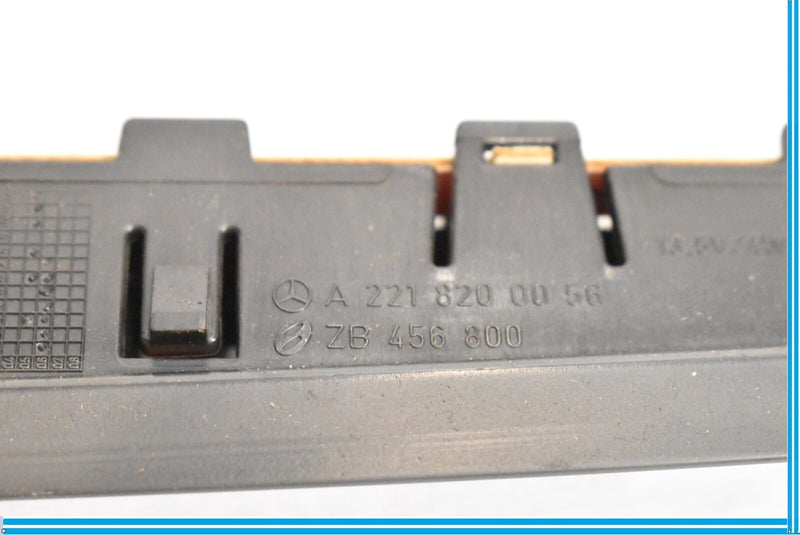 Load image into Gallery viewer, 07-14 Mercedes CL550 S550 W216 Rear 3rd Third Brake Stop Light Lamp Oem