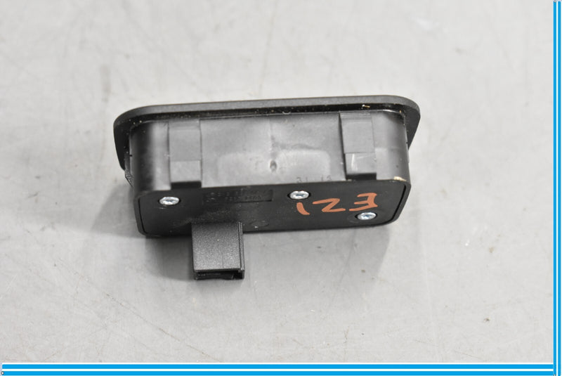 Load image into Gallery viewer, 13-16 Mercedes GL450 X166 Tailgate Liftgate Trunk Lock Release Stop Switch Oem