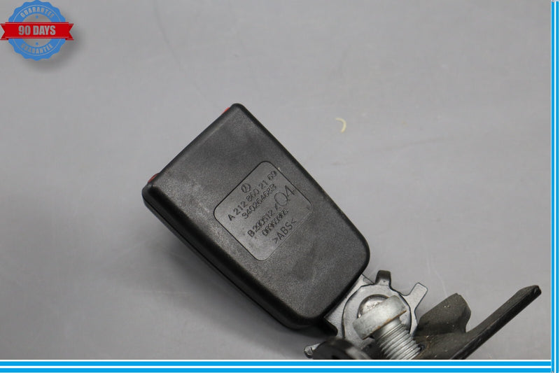 Load image into Gallery viewer, 10-18 Mercedes CLS550 E350 Rear Left Driver Side Safety Seat Belt Buckle Oem