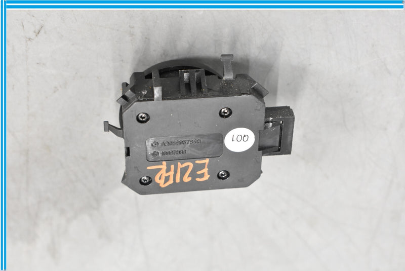 Load image into Gallery viewer, 12-19 Mercedes GL450 X166 Front Right Passenger Side Seat Lumbar Switch Oem