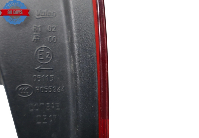 Load image into Gallery viewer, 11-14 Volkswagen Touareg Rear Left Driver Inner Tail Light Lamp 7P6945093C Oem