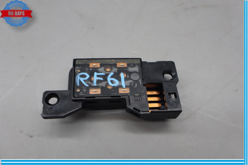Load image into Gallery viewer, 01-06 Lexus LS430 XF30 Front Right Side Seat Lumbar Control Switch Oem