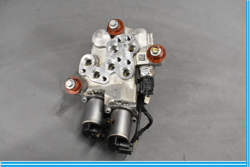 Load image into Gallery viewer, 09-12 BMW 750i 750Li F01 F02 Dynamic Adaptive Drive Distribution Valve Block Oem