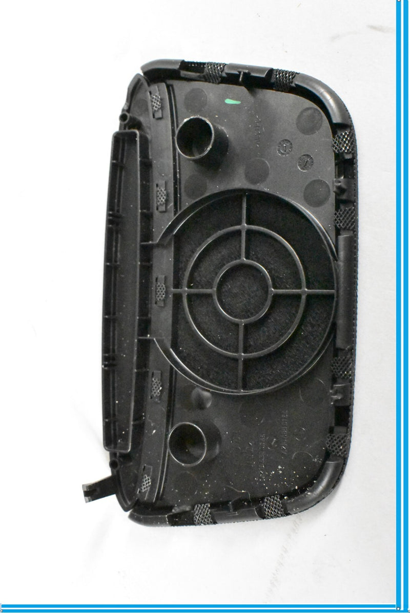 Load image into Gallery viewer, 06-11 Mercedes CLS550 CLS55 AMG W219 Center Dash Speaker Cover Grill Oem