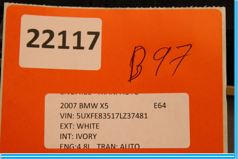 Load image into Gallery viewer, 07-13 BMW X5 E70 Front Overhead Dome Light Lamp W/ Sunroof Switch Oem