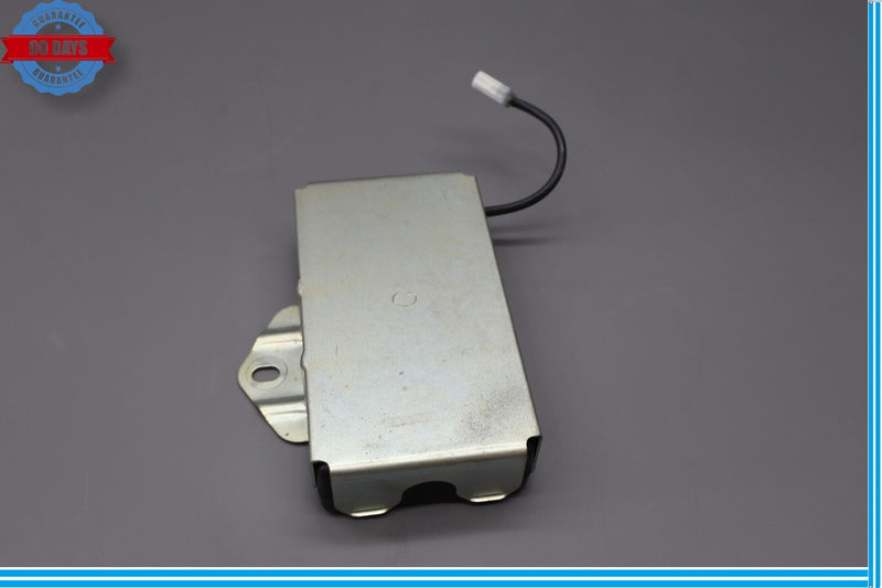 Load image into Gallery viewer, 07-12 Lexus LS460L Mayday Communication Battery Unit 86777-0W040 Oem