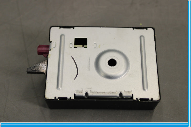 Load image into Gallery viewer, 12-16 BMW 320i 328i 428i F30 Radio Antenna Amplifier Control Module Unit Oem
