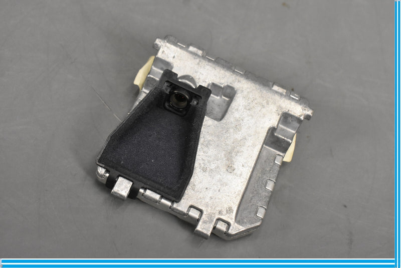 Load image into Gallery viewer, 12-18 Mercedes CLS550 W218 Windshield Lane Assist Camera Oem