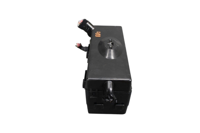 Load image into Gallery viewer, 14-17 Maserati Ghibli Power Distribution Fuse Relay Junction Box 670008649 Oem