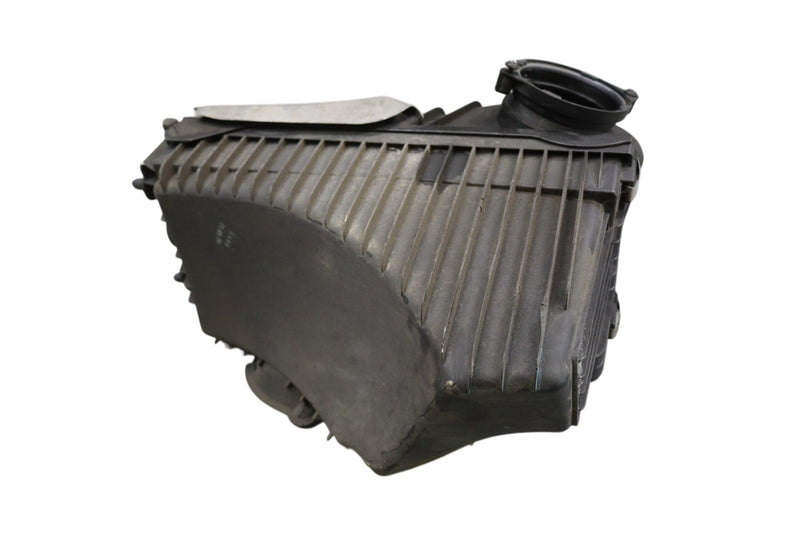Load image into Gallery viewer, 11-17 Volkswagen VW Touareg Engine Air Cleaner Intake Filter Box Black Oem